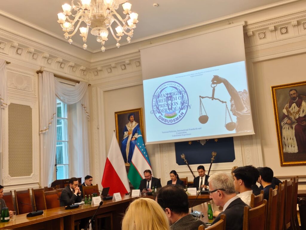 Okrągły stół UW-Uzbekistan